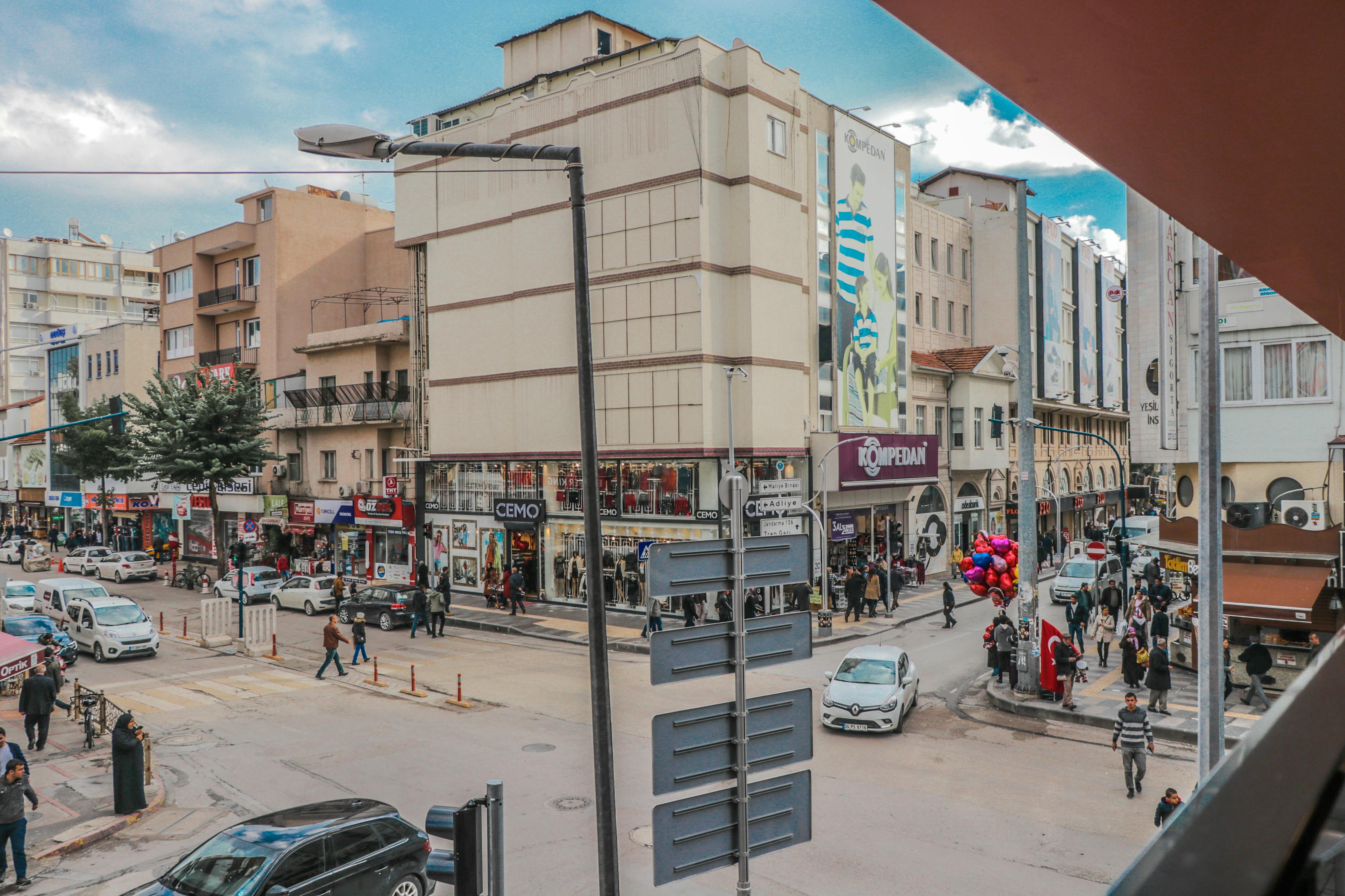 方太建材与商铺，打造优质商业环境的基石